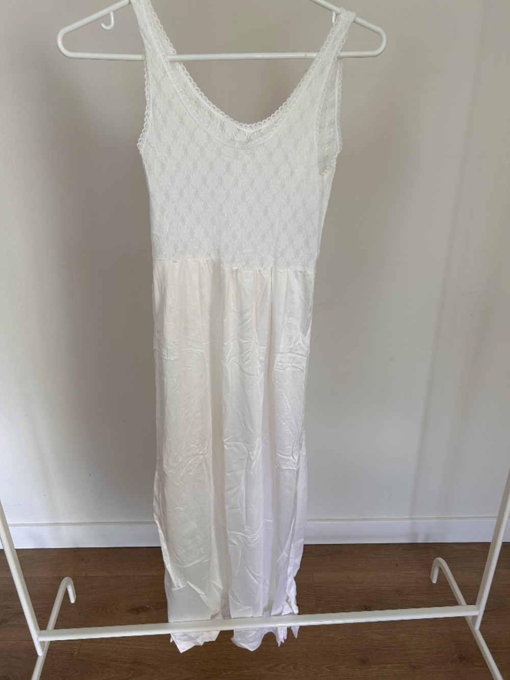 Vintage white nightgown